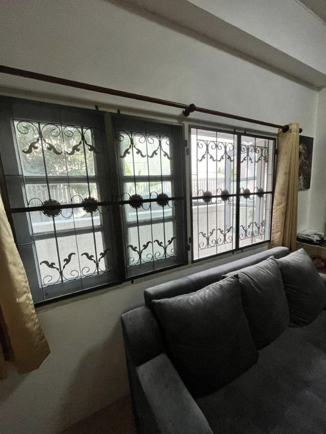 ติดตั้ง เหล็กดัด ผ้าม่าน ช่างนวล โทร 0836861103 ร้านผ้าม่านใกล้ฉัน.com